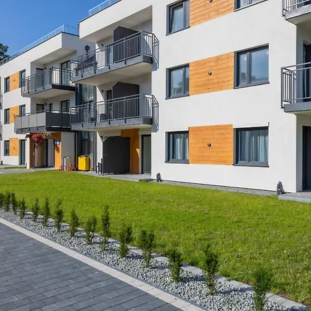 Z Tarasem I Parkingiem - Klimaty Baltyku By Renters *